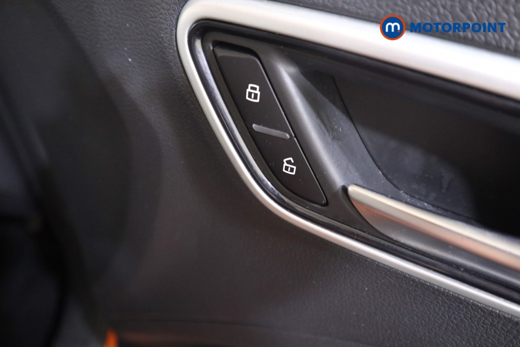 Mg Motor Uk ZS Exclusive Manual Petrol SUV - Stock Number (1562707) - 9th supplementary image