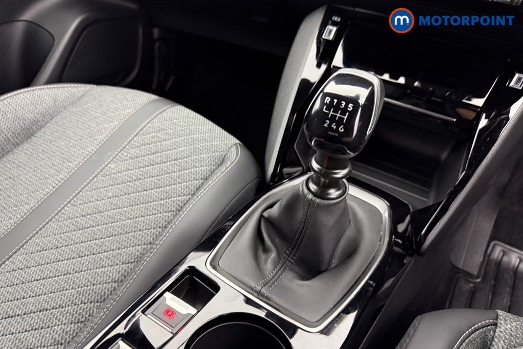 Peugeot 2008 Allure Manual Petrol SUV - Stock Number (1562881) - 9th supplementary image