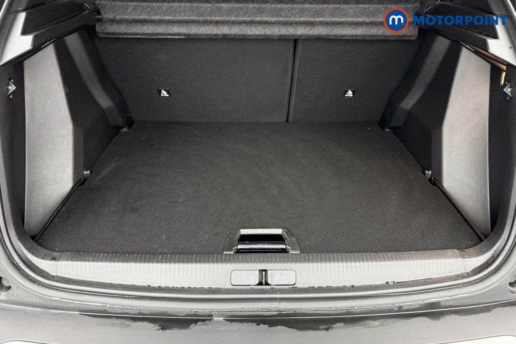 Peugeot 2008 Allure Manual Petrol SUV - Stock Number (1562881) - 17th supplementary image