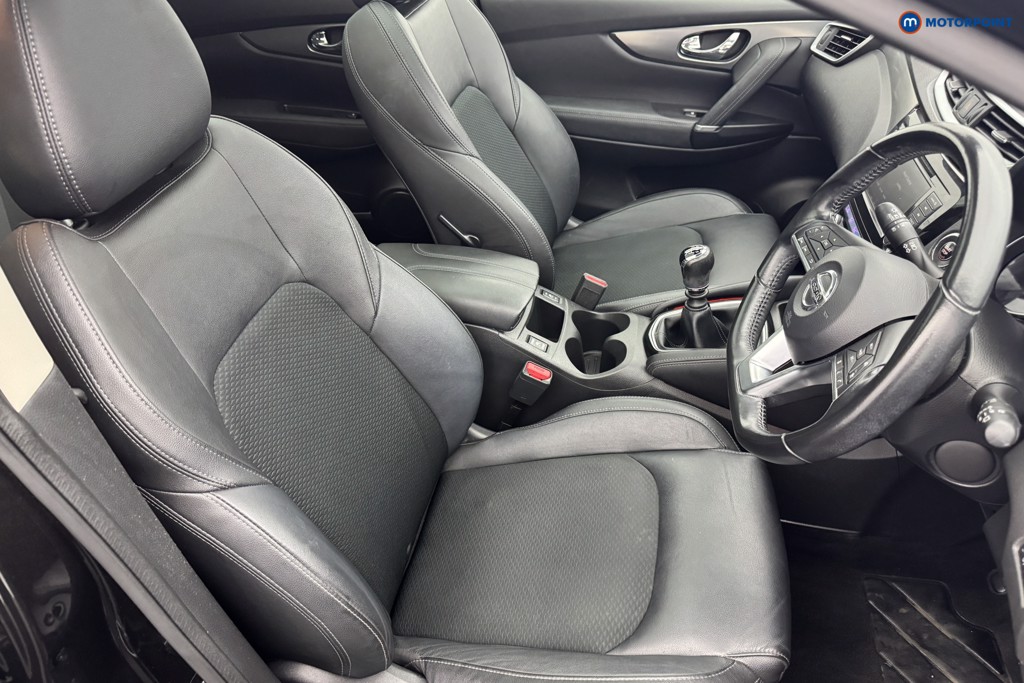 Nissan Qashqai Tekna Manual Petrol SUV - Stock Number (1503113) - 6th supplementary image