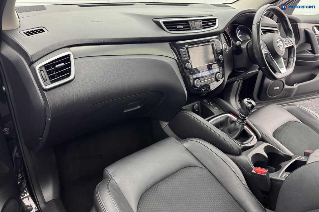 Nissan Qashqai Tekna Manual Petrol SUV - Stock Number (1503113) - 9th supplementary image