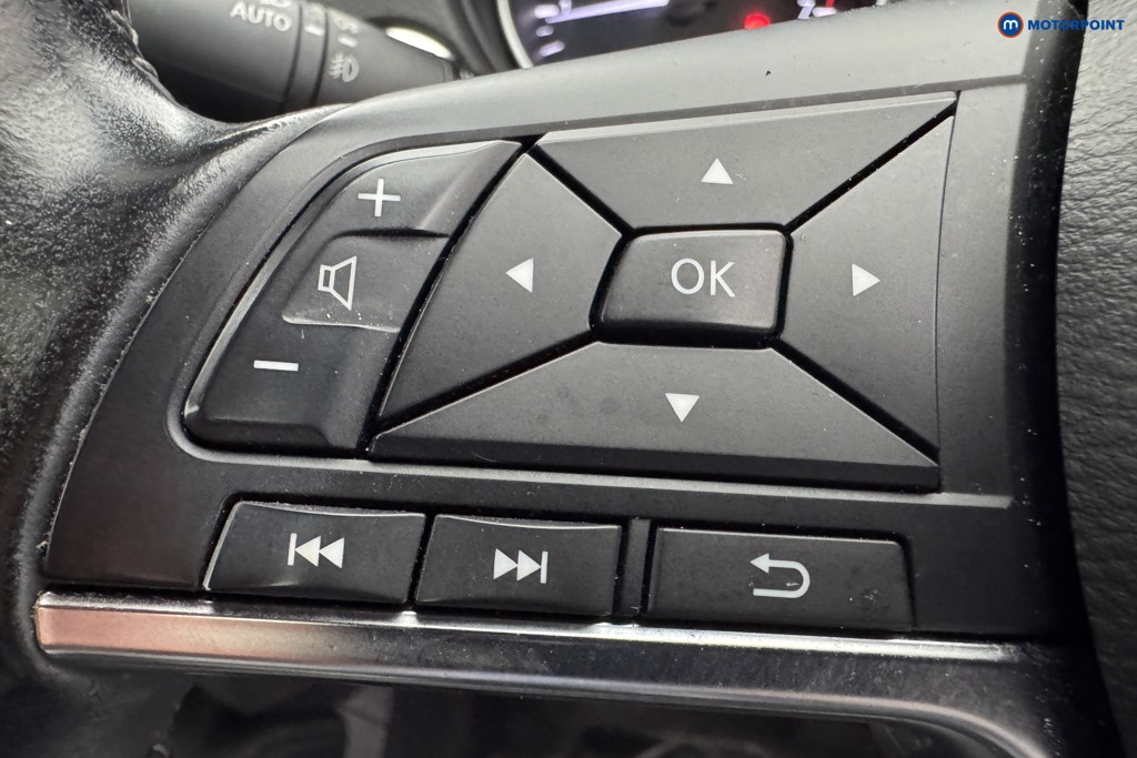 Nissan Qashqai Tekna Manual Petrol SUV - Stock Number (1503113) - 17th supplementary image