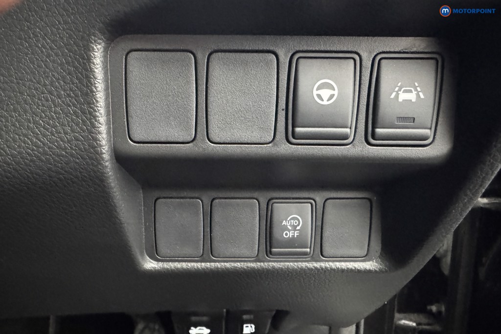 Nissan Qashqai Tekna Manual Petrol SUV - Stock Number (1503113) - 20th supplementary image