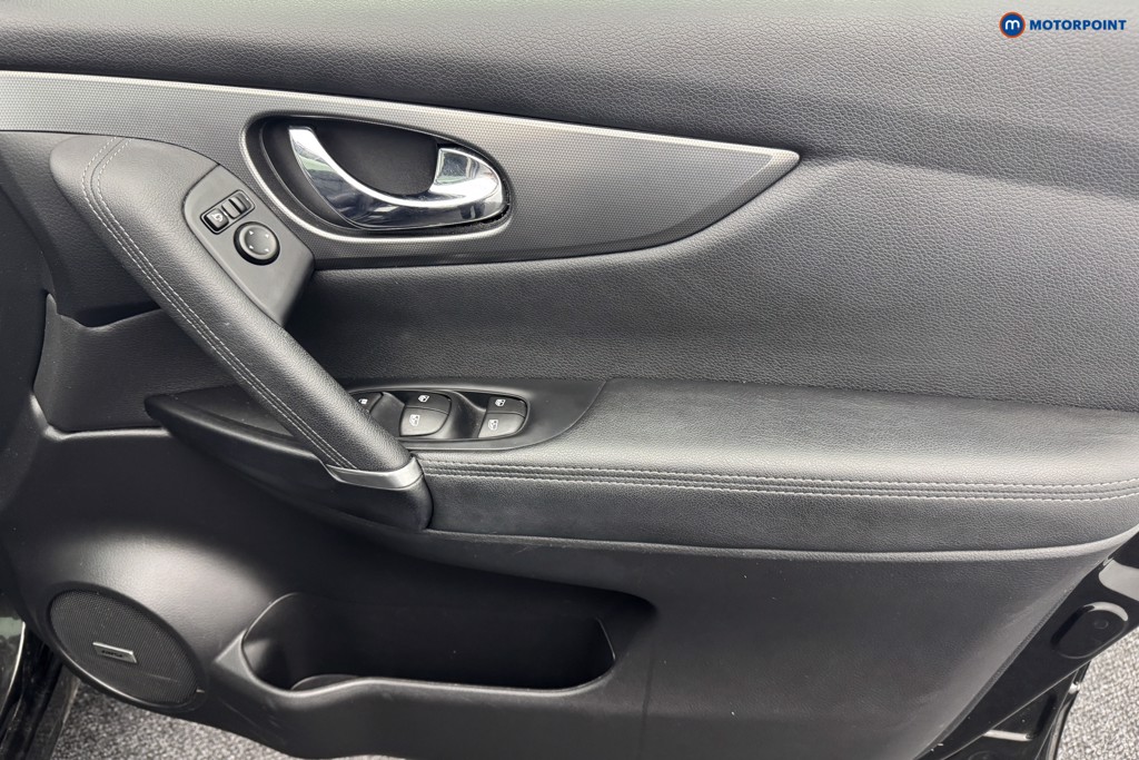 Nissan Qashqai Tekna Manual Petrol SUV - Stock Number (1503113) - 21st supplementary image