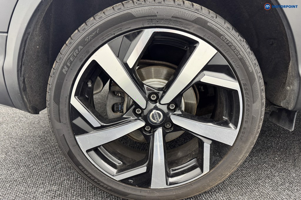 Nissan Qashqai Tekna Manual Petrol SUV - Stock Number (1503113) - 32nd supplementary image