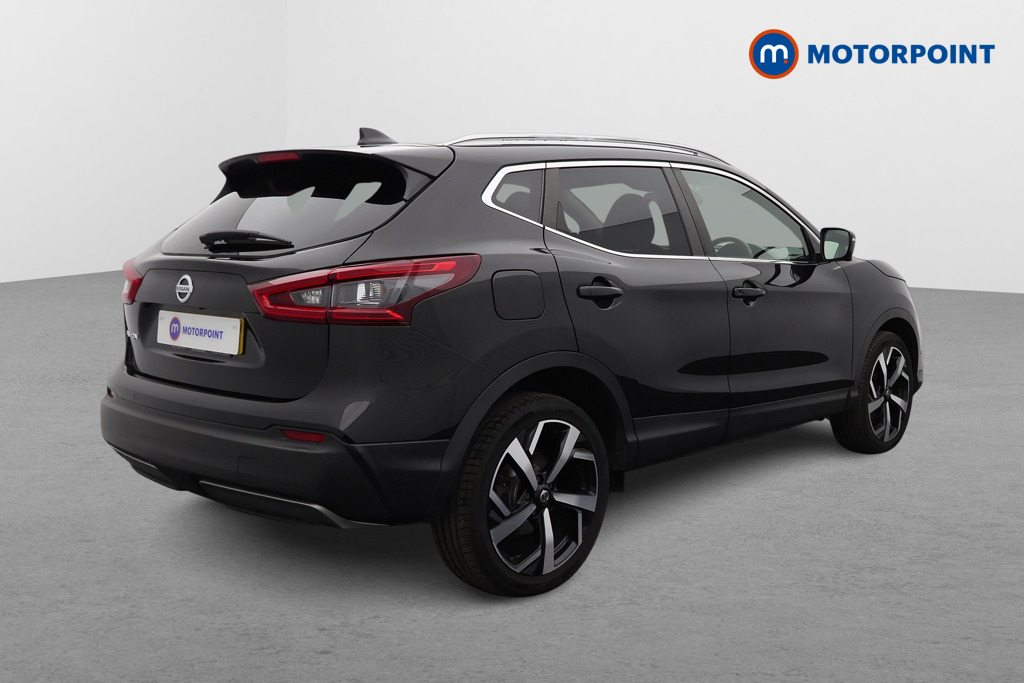 Nissan Qashqai Tekna Manual Petrol SUV - Stock Number (1503113) - Drivers side rear corner
