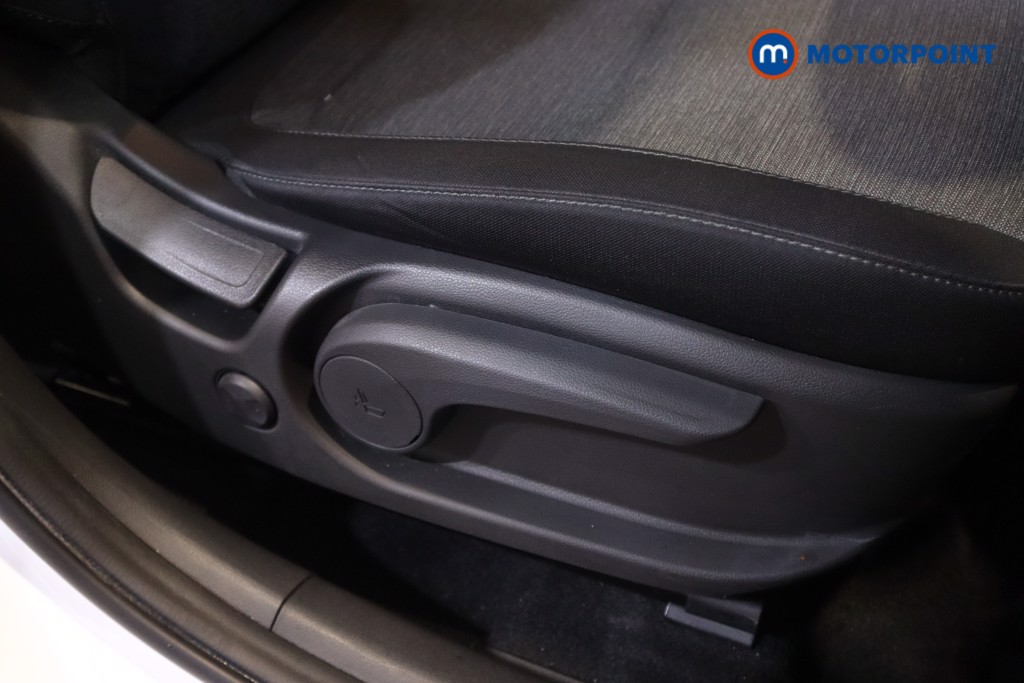 Hyundai Kona Premium Automatic Electric SUV - Stock Number (1549032) - 6th supplementary image
