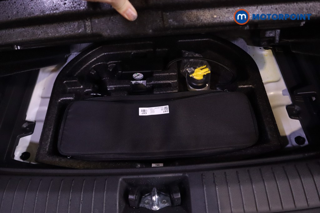 Hyundai Kona Premium Automatic Electric SUV - Stock Number (1549032) - 29th supplementary image