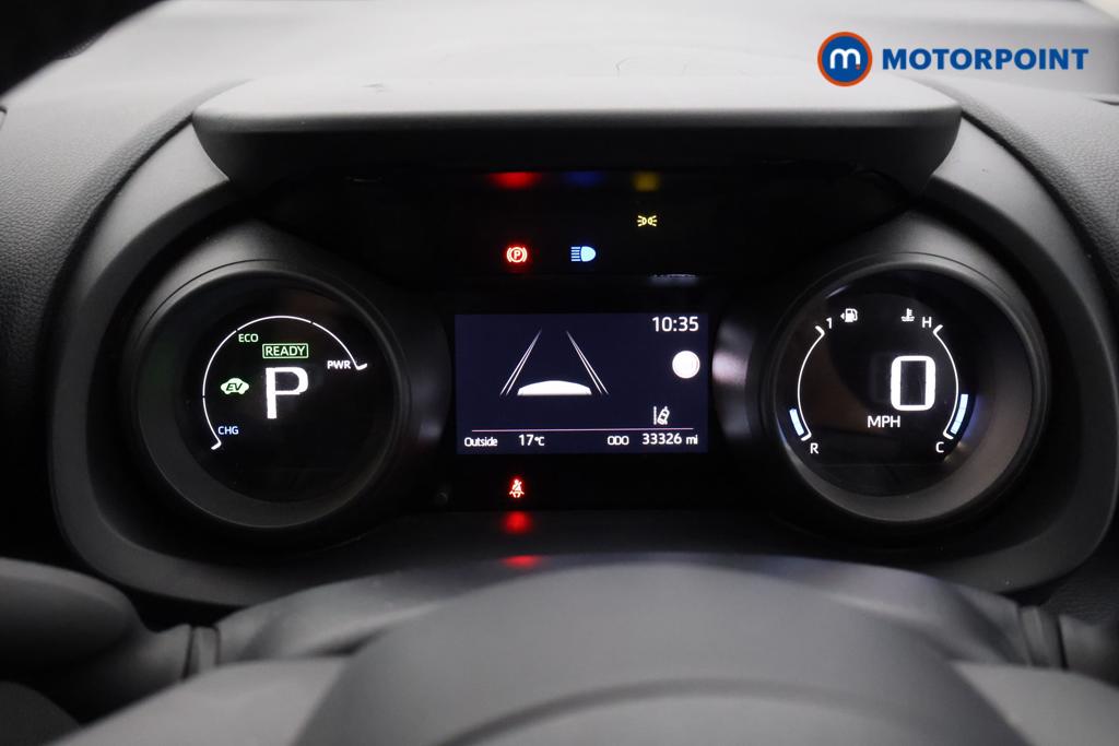 Toyota Yaris Design Automatic Petrol-Electric Hybrid Hatchback - Stock Number (1553373) - 4th supplementary image