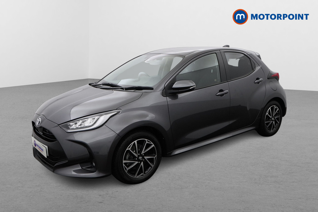 Toyota Yaris Design Automatic Petrol-Electric Hybrid Hatchback - Stock Number (1553373) - Passenger side front corner