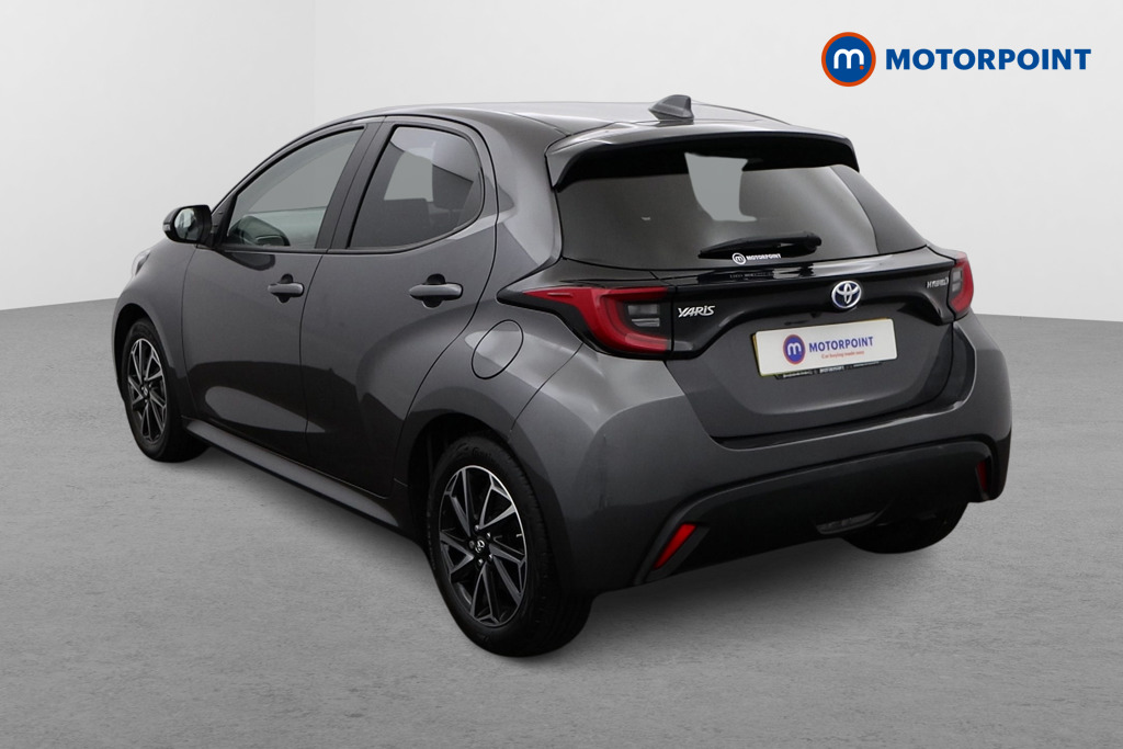 Toyota Yaris Design Automatic Petrol-Electric Hybrid Hatchback - Stock Number (1553373) - Passenger side rear corner