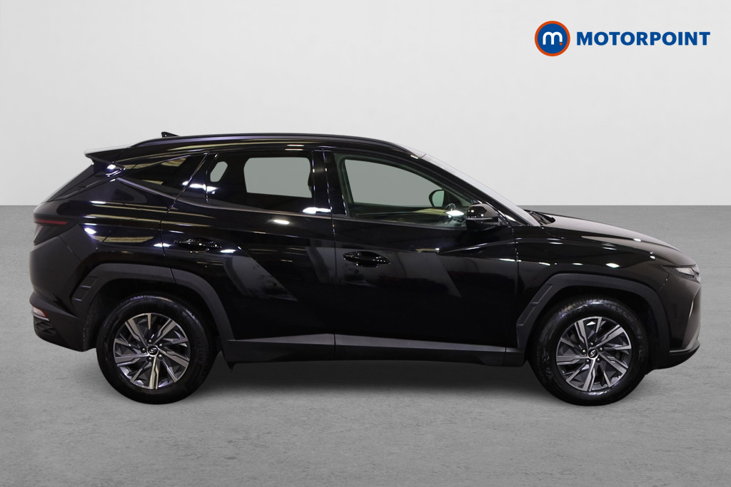 Hyundai Tucson Se Connect Manual Petrol SUV - Stock Number (1554516) - Drivers side