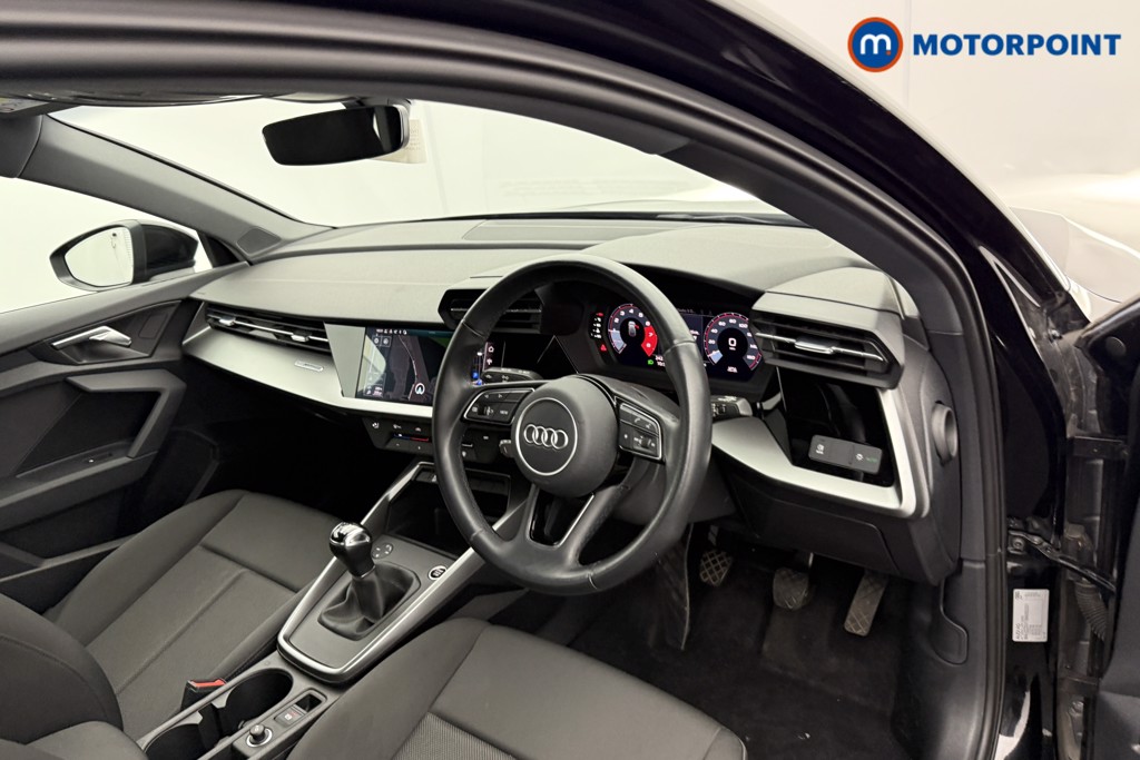 Audi A3 Technik Manual Petrol Hatchback - Stock Number (1556226) - 4th supplementary image