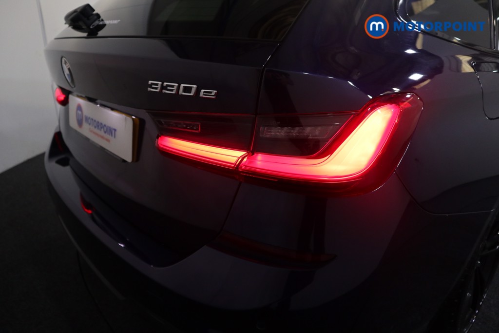 BMW 3 Series M Sport Pro Edition Automatic Petrol Plug-In Hybrid Estate - Stock Number (1556247) - 24th supplementary image