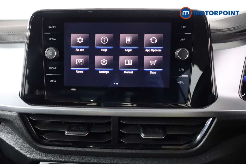 Volkswagen T-Roc Life Automatic Petrol SUV - Stock Number (1557655) - 16th supplementary image