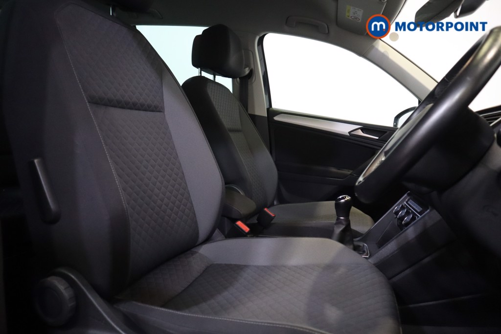Volkswagen Tiguan Match Manual Petrol SUV - Stock Number (1558362) - 5th supplementary image