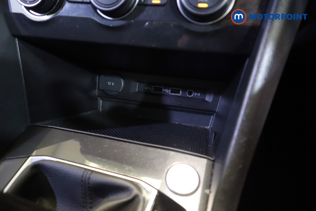 Volkswagen Tiguan Match Manual Petrol SUV - Stock Number (1558362) - 19th supplementary image