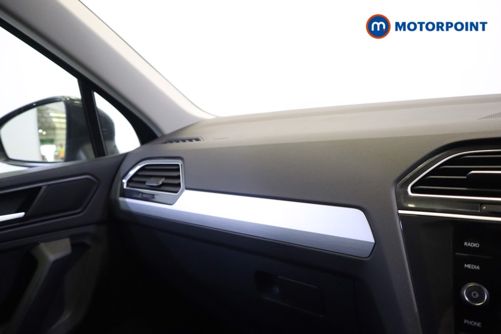 Volkswagen Tiguan Match Manual Petrol SUV - Stock Number (1558362) - 22nd supplementary image