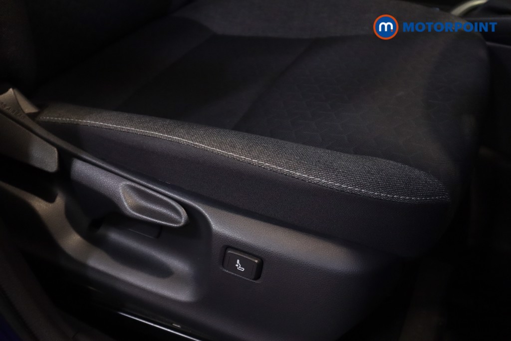 Toyota Yaris Cross Design Automatic Petrol-Electric Hybrid Estate - Stock Number (1558471) - 6th supplementary image