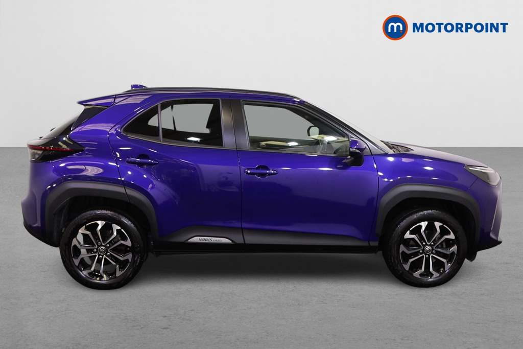 Toyota Yaris Cross Design Automatic Petrol-Electric Hybrid Estate - Stock Number (1558471) - Drivers side