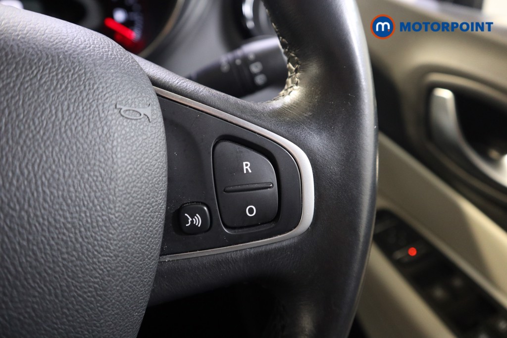 Renault Captur Gt Line Manual Petrol SUV - Stock Number (1559461) - 4th supplementary image
