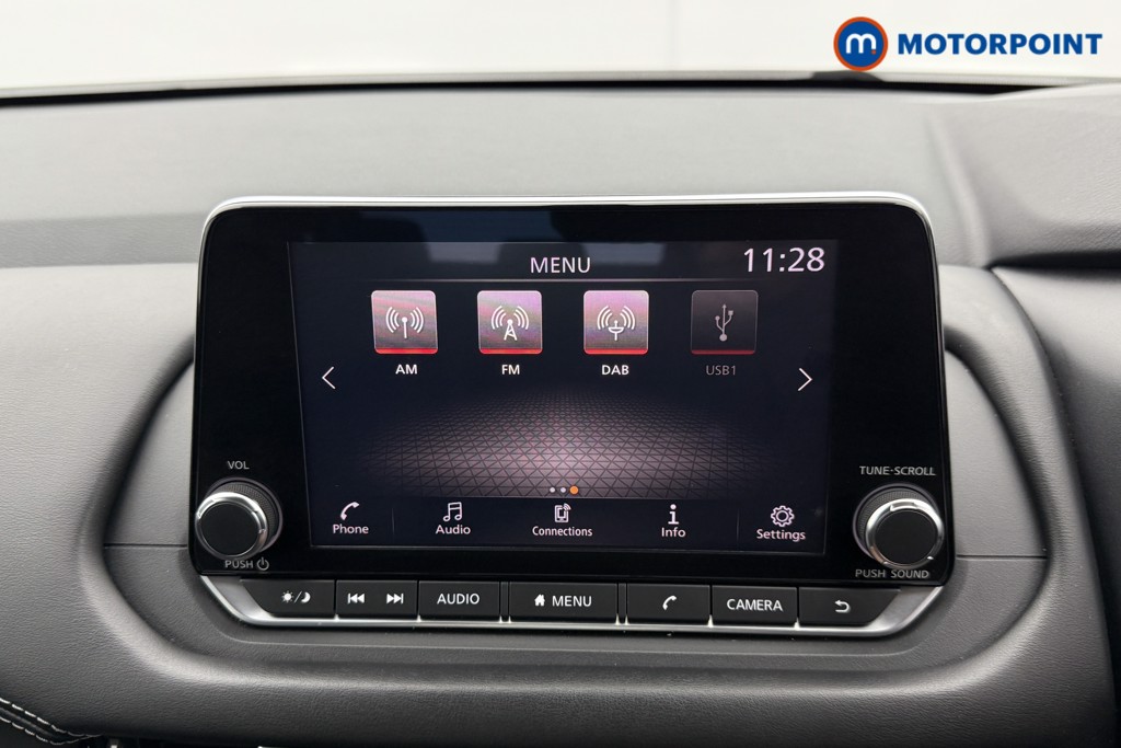 Nissan Qashqai Acenta Premium Automatic Petrol SUV - Stock Number (1559892) - 7th supplementary image