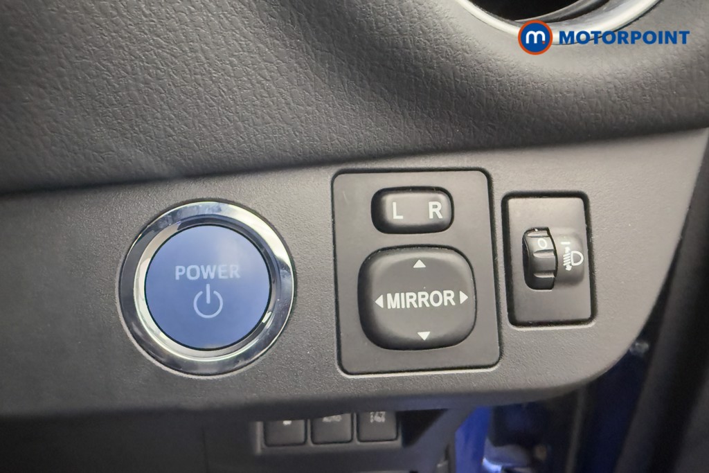 Toyota Yaris Excel Automatic Petrol-Electric Hybrid Hatchback - Stock Number (1560074) - 13th supplementary image