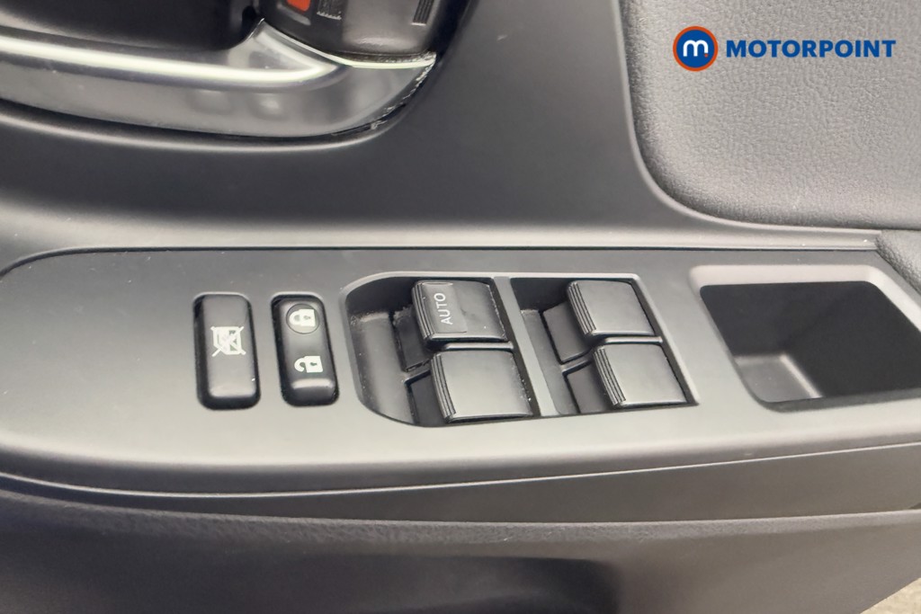Toyota Yaris Excel Automatic Petrol-Electric Hybrid Hatchback - Stock Number (1560074) - 16th supplementary image