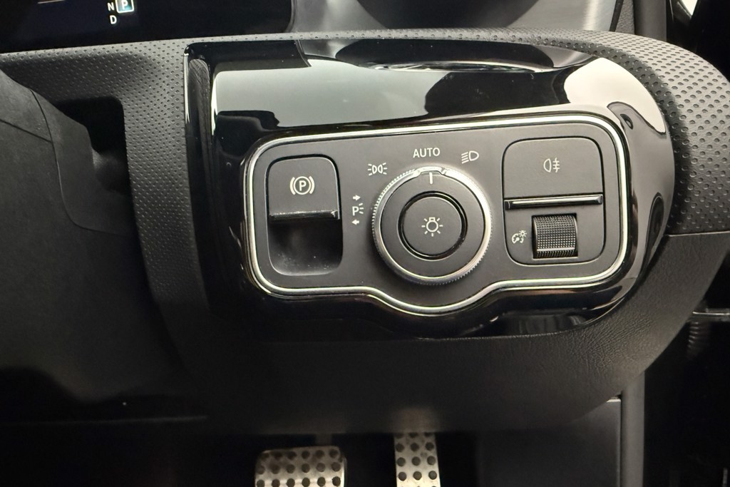 Mercedes-Benz A Class Amg Line Executive Edition Automatic Diesel Saloon - Stock Number (1560322) - 19th supplementary image