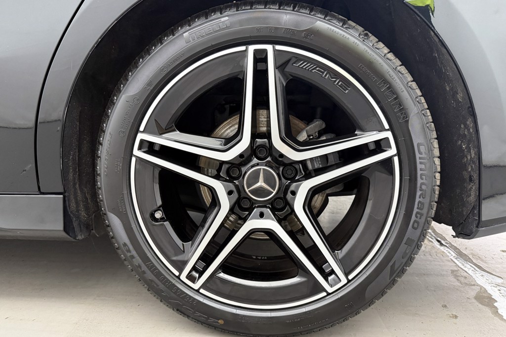 Mercedes-Benz A Class Amg Line Executive Edition Automatic Diesel Saloon - Stock Number (1560322) - 34th supplementary image