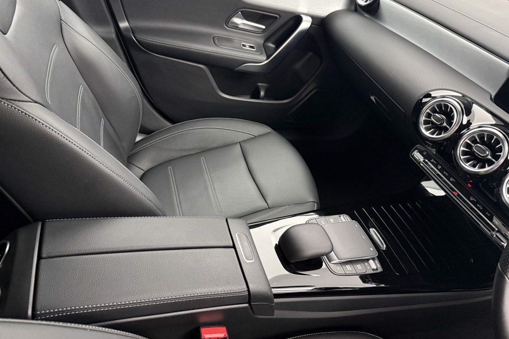 Mercedes-Benz CLA Amg Line Automatic Petrol Coupe - Stock Number (1560323) - 19th supplementary image
