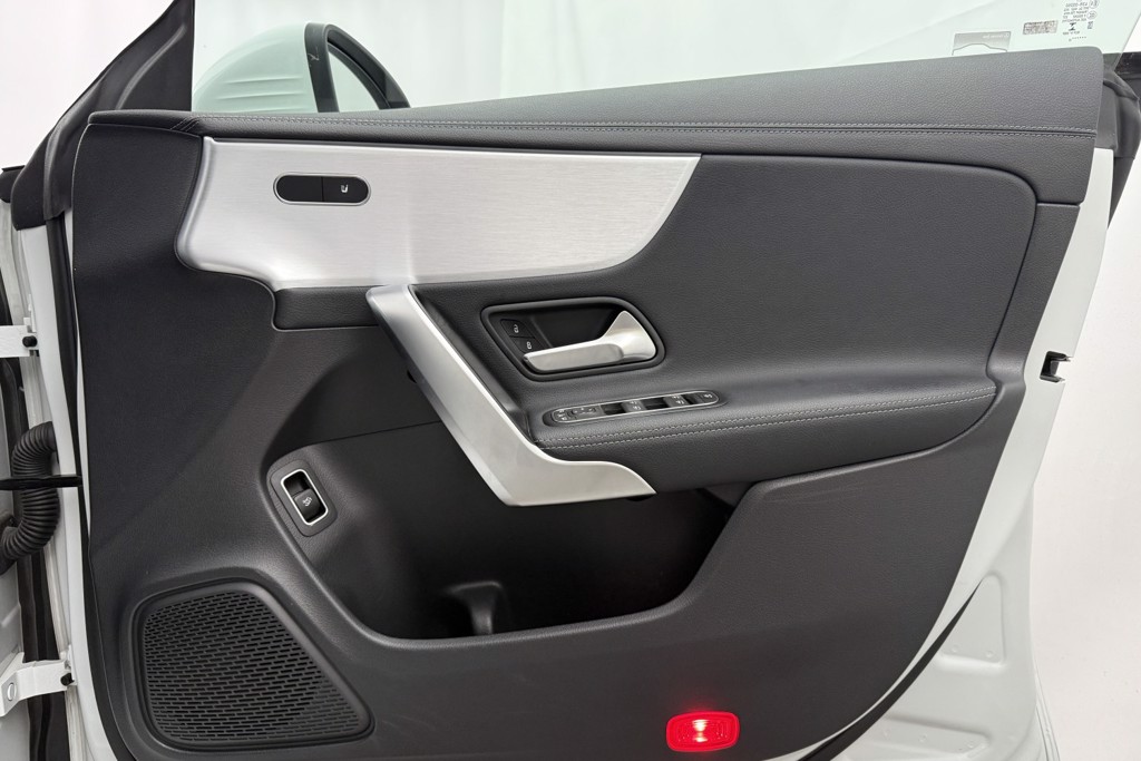 Mercedes-Benz CLA Amg Line Automatic Petrol Coupe - Stock Number (1560323) - 21st supplementary image