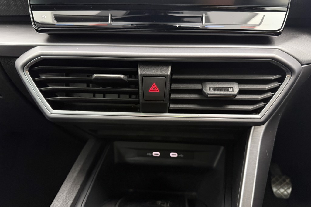 Seat Leon FR Manual Petrol Hatchback - Stock Number (1560324) - 13th supplementary image