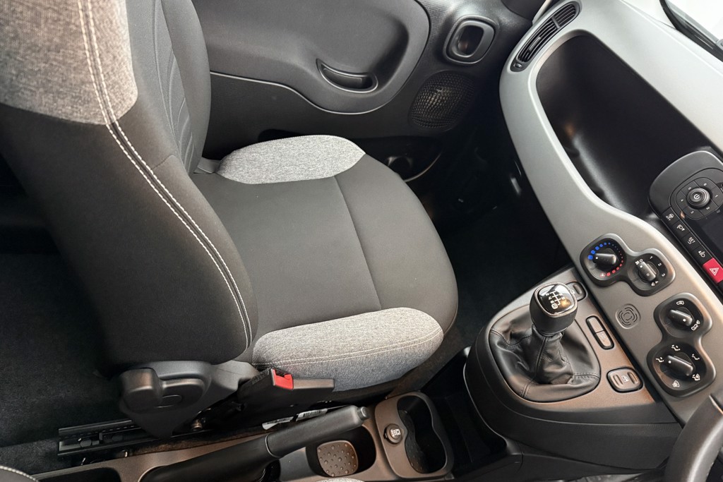 Fiat Panda City Life Manual Petrol-Electric Hybrid Hatchback - Stock Number (1560330) - 11th supplementary image