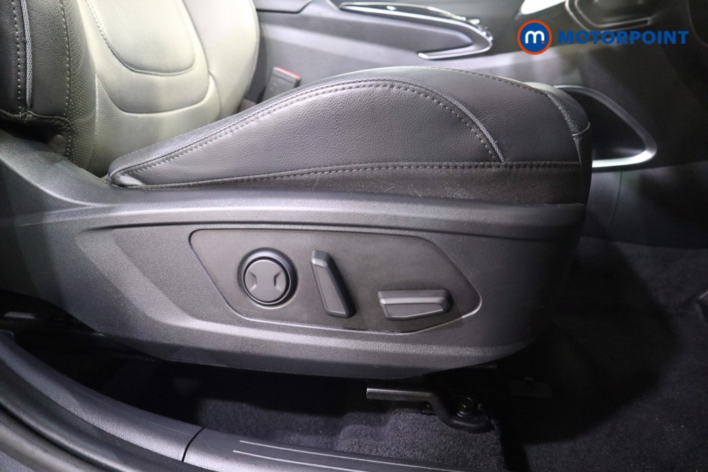 Hyundai Tucson Ultimate Automatic Petrol-Electric Hybrid SUV - Stock Number (1560374) - 13th supplementary image