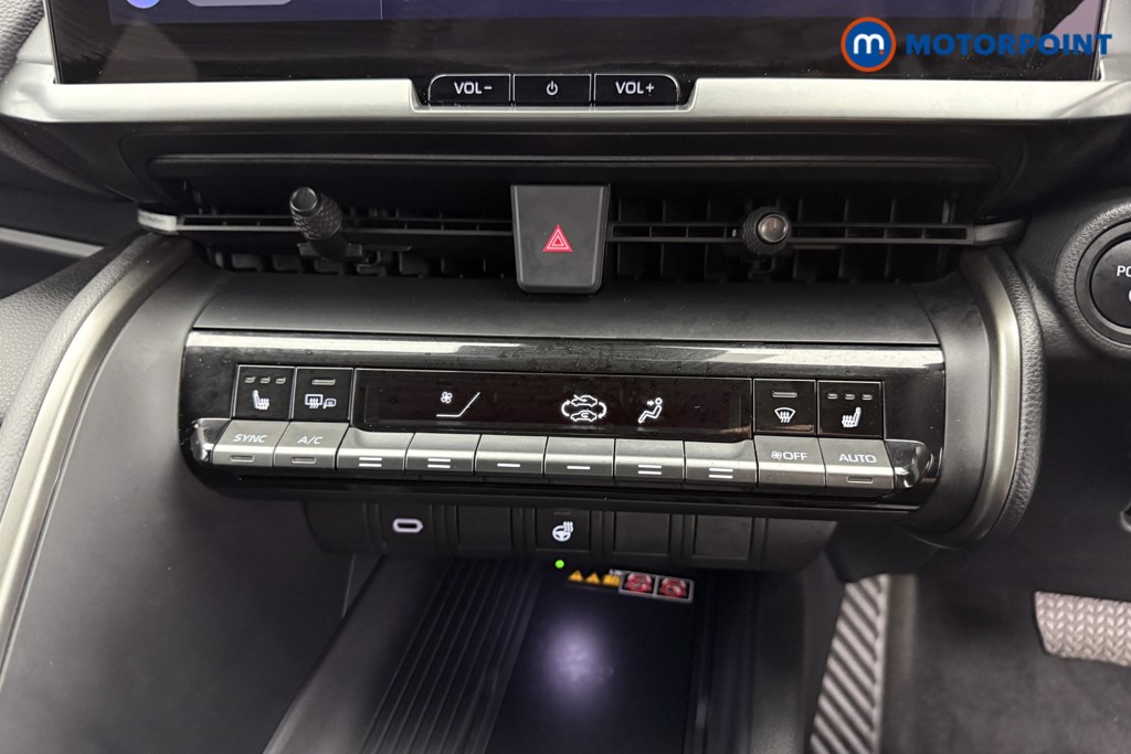 Toyota C-Hr Design Automatic Petrol Plug-In Hybrid SUV - Stock Number (1560441) - 10th supplementary image