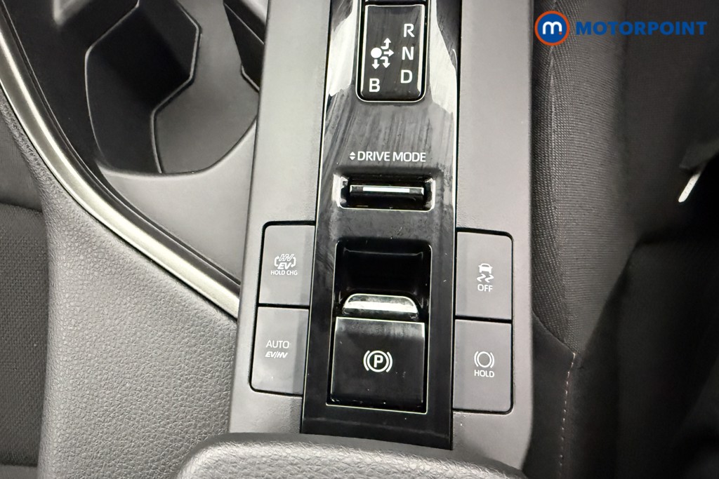 Toyota C-Hr Design Automatic Petrol Plug-In Hybrid SUV - Stock Number (1560441) - 11th supplementary image