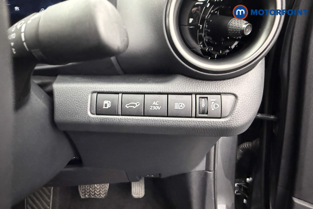Toyota C-Hr Design Automatic Petrol Plug-In Hybrid SUV - Stock Number (1560449) - 17th supplementary image