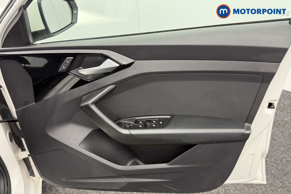 Audi A1 Technik Manual Petrol Hatchback - Stock Number (1560996) - 16th supplementary image