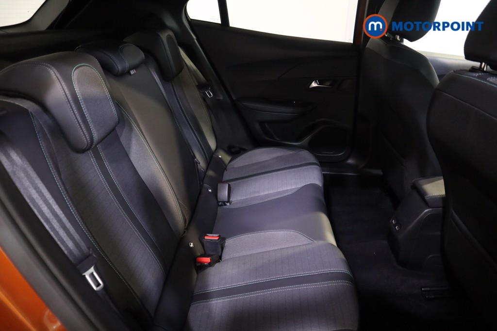 Peugeot 2008 Allure Premium-Plus Manual Petrol SUV - Stock Number (1561060) - 11th supplementary image