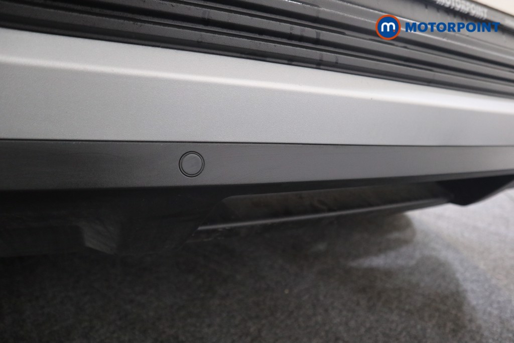 Ford Explorer Select Automatic Electric SUV - Stock Number (1561357) - 18th supplementary image
