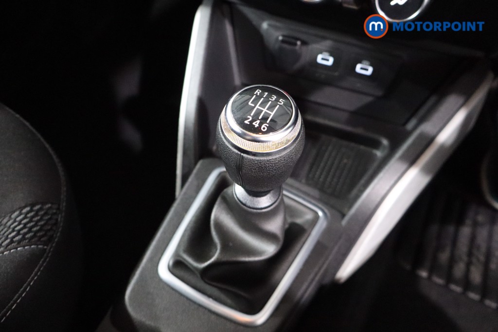 Dacia Duster Prestige Manual Petrol SUV - Stock Number (1561424) - 14th supplementary image