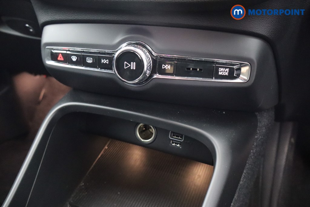 Volvo Xc40 R Design Automatic Petrol SUV - Stock Number (1561879) - 10th supplementary image
