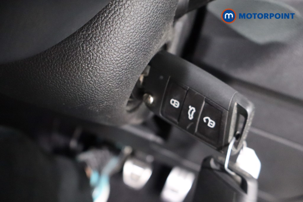 Volkswagen T-Cross Active Manual Petrol SUV - Stock Number (1561988) - 13th supplementary image