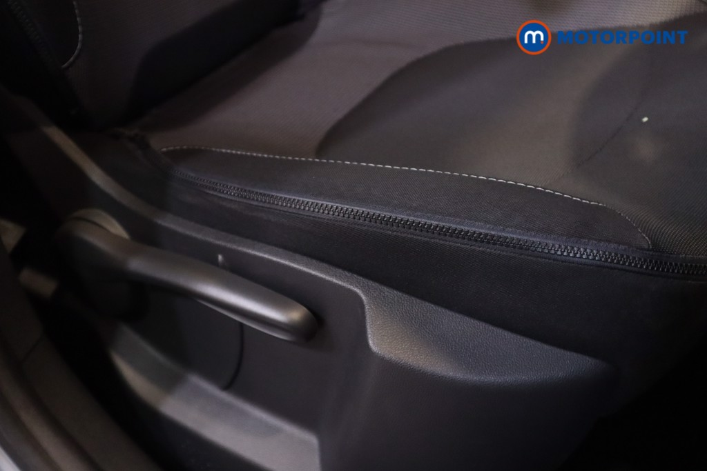 Renault Captur Dynamique S Nav Manual Diesel SUV - Stock Number (1562213) - 6th supplementary image