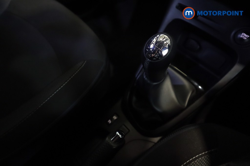 Renault Captur Dynamique S Nav Manual Diesel SUV - Stock Number (1562213) - 17th supplementary image