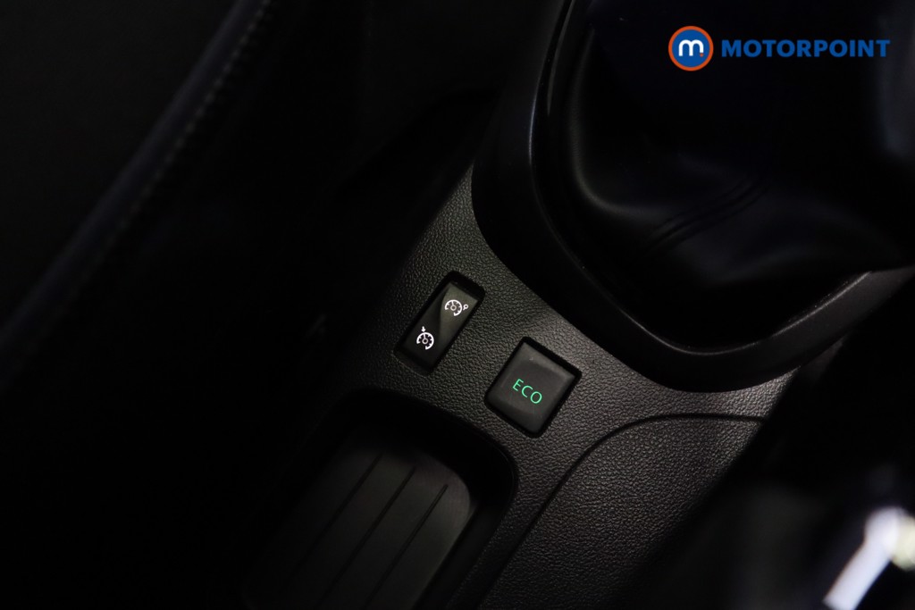 Renault Captur Dynamique S Nav Manual Diesel SUV - Stock Number (1562213) - 18th supplementary image