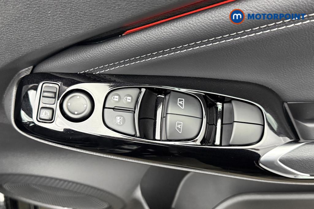 Nissan Juke Tekna Manual Petrol SUV - Stock Number (1562817) - 18th supplementary image