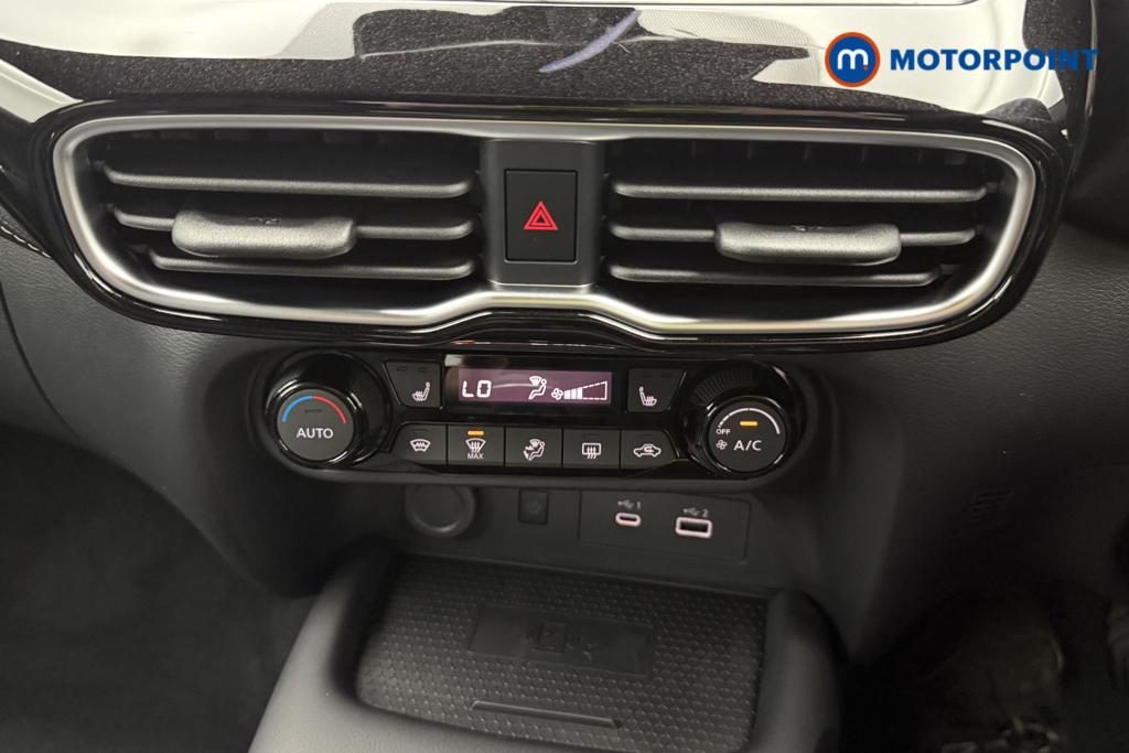 Nissan Juke Tekna Manual Petrol SUV - Stock Number (1562817) - 26th supplementary image