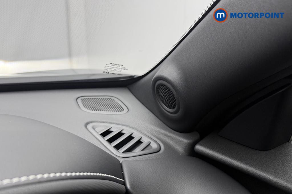Nissan Juke Tekna Manual Petrol SUV - Stock Number (1562817) - 32nd supplementary image